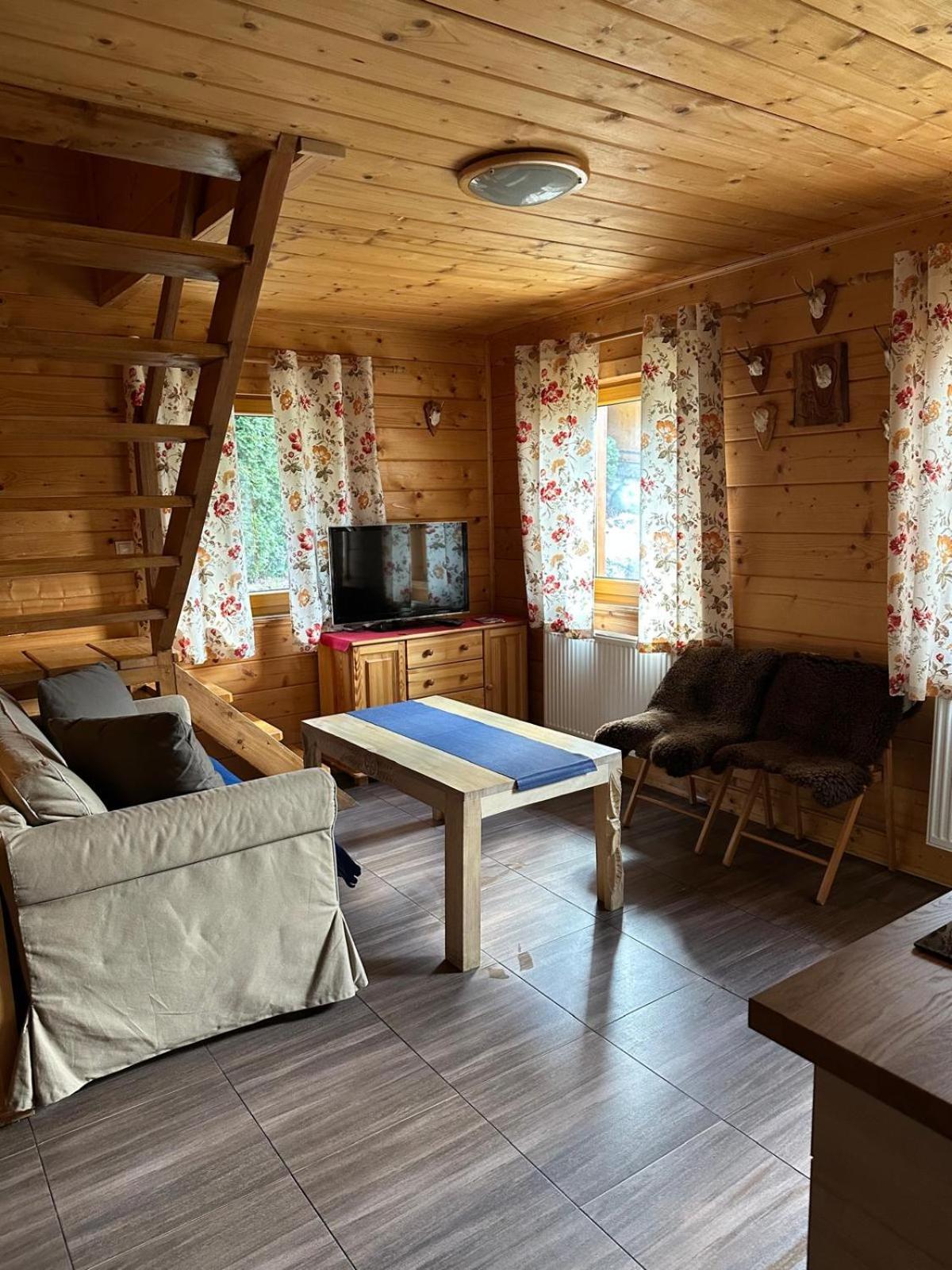 Marang Domki I Apartamenty シュチルク エクステリア 写真